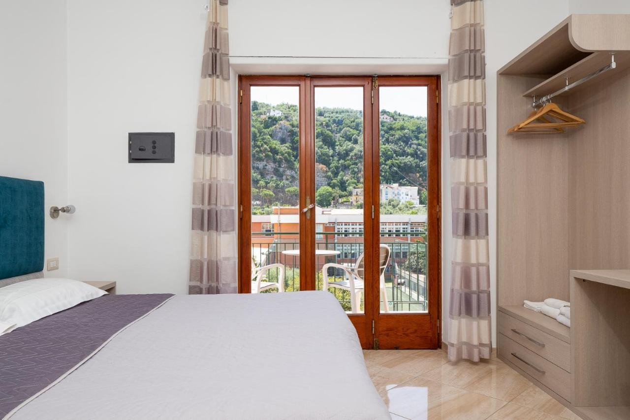 Parsano Suite Sorrento Esterno foto