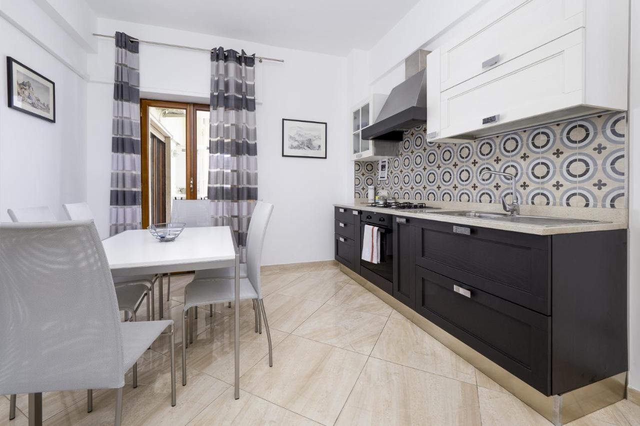 Parsano Suite Sorrento Esterno foto