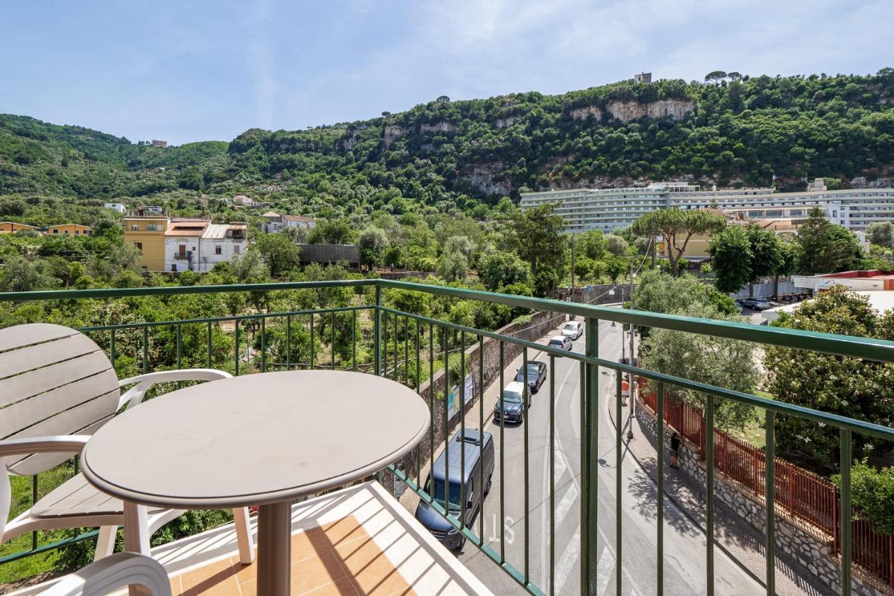 Parsano Suite Sorrento Esterno foto